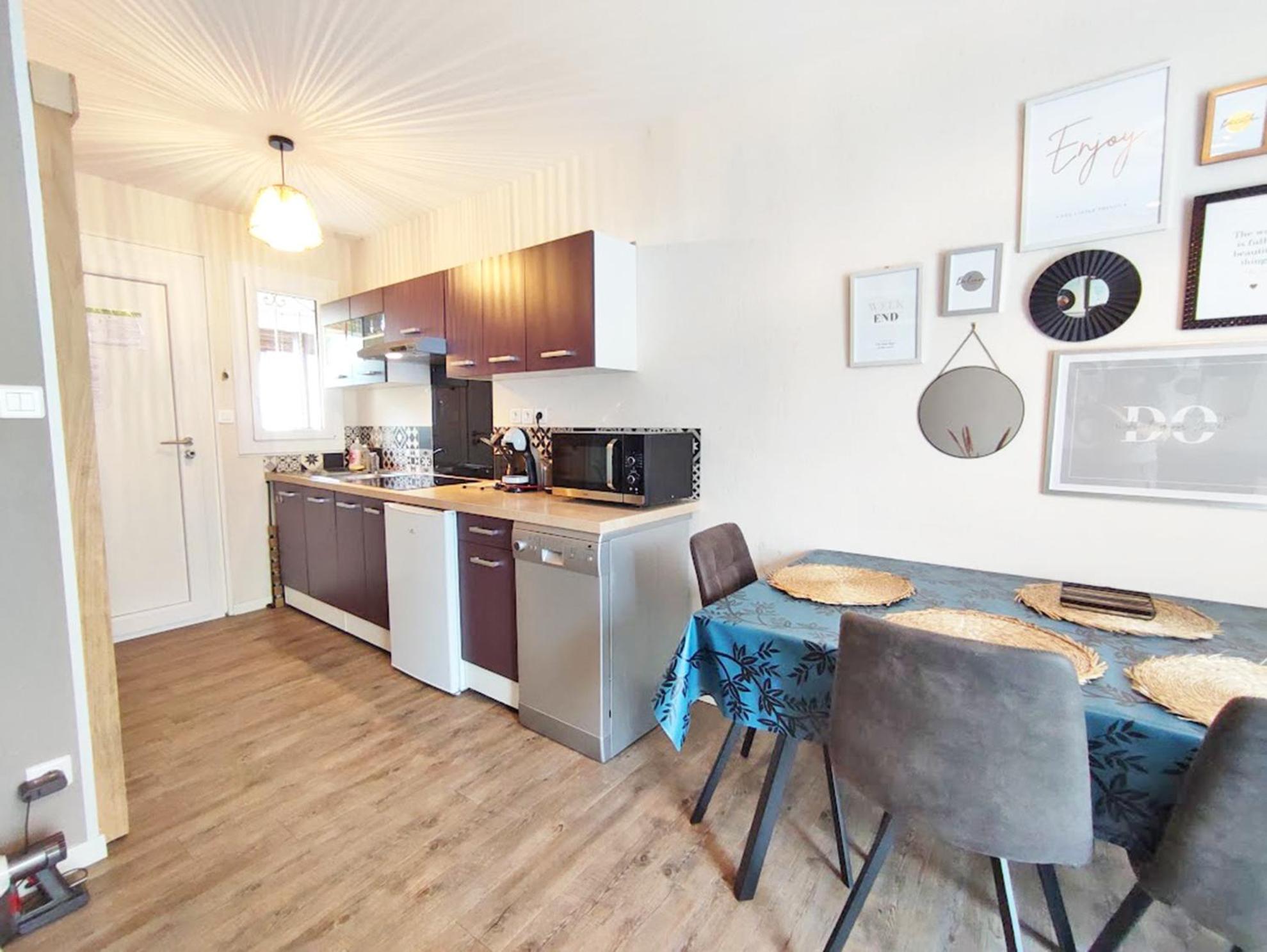 L'Escampette, Duplex T3, Centre Luchon, Wifi, Casier A Skis, 4 Personnes Bagneres-de-Luchon Экстерьер фото